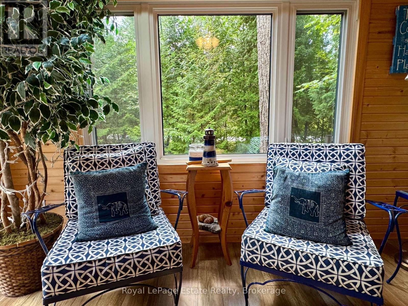 234 Ogimah Road, Native Leased Lands, Ontario  N0H 2G0 - Photo 12 - X12953272