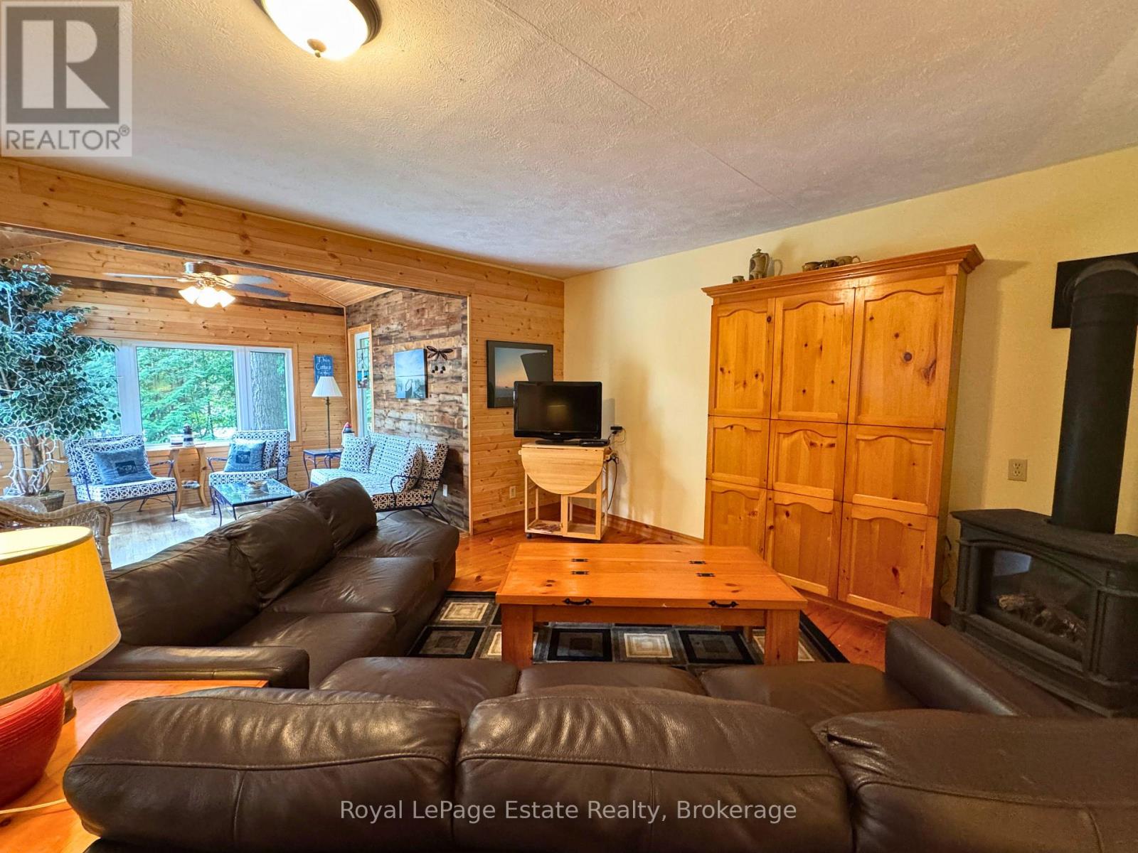 234 Ogimah Road, Native Leased Lands, Ontario  N0H 2G0 - Photo 14 - X12953272