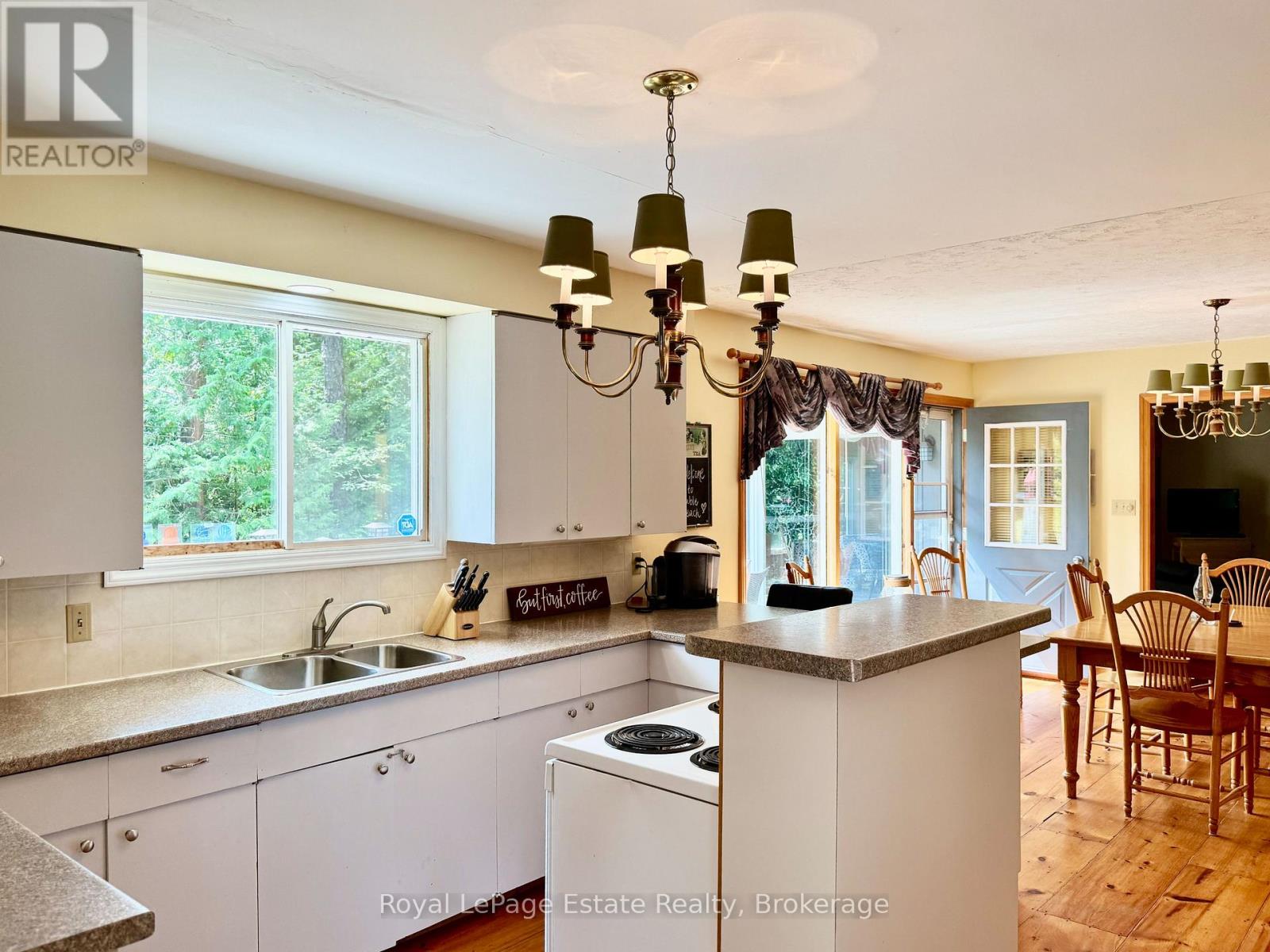 234 Ogimah Road, Native Leased Lands, Ontario  N0H 2G0 - Photo 26 - X12953272