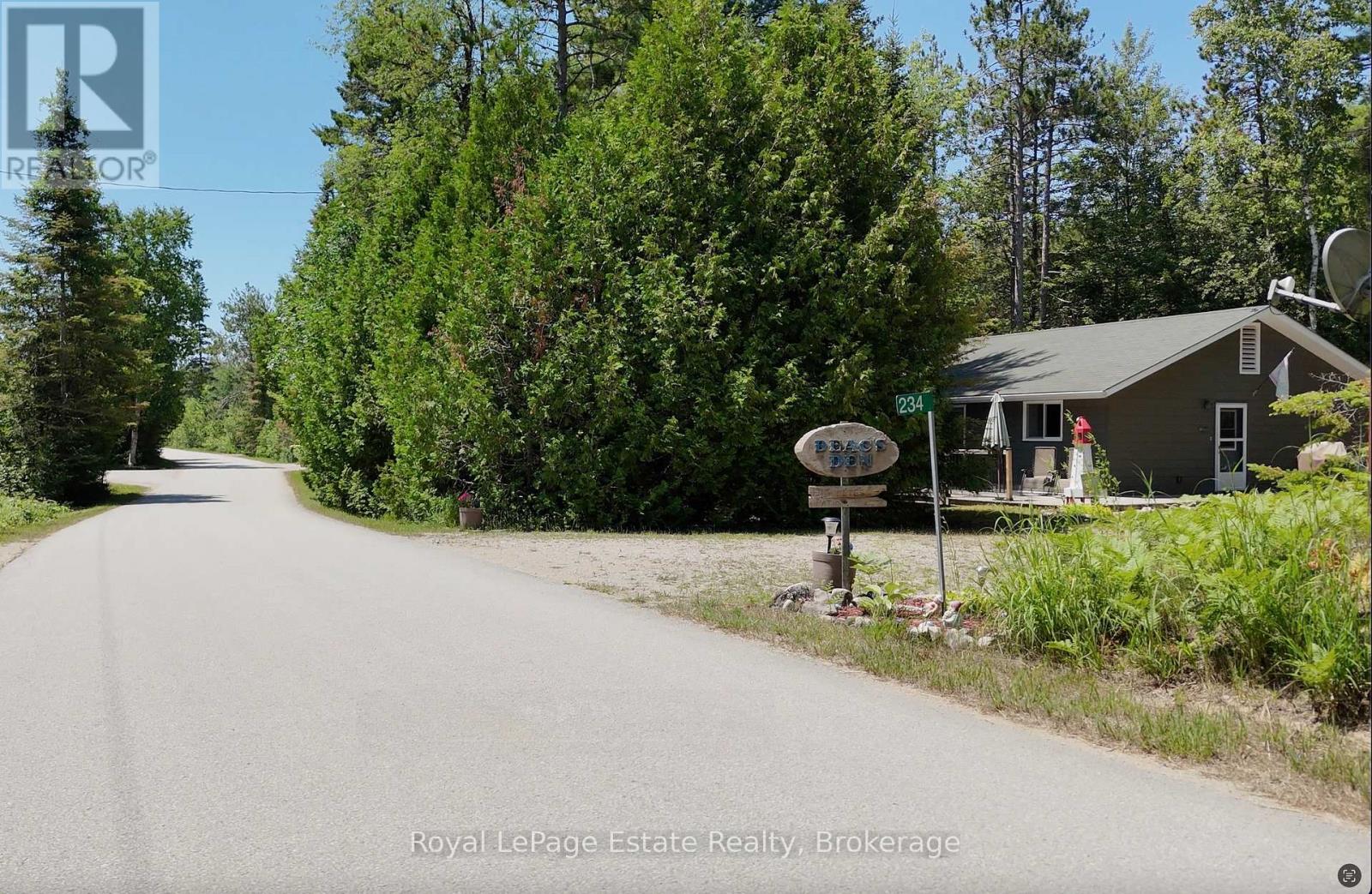 234 Ogimah Road, Native Leased Lands, Ontario  N0H 2G0 - Photo 33 - X12953272