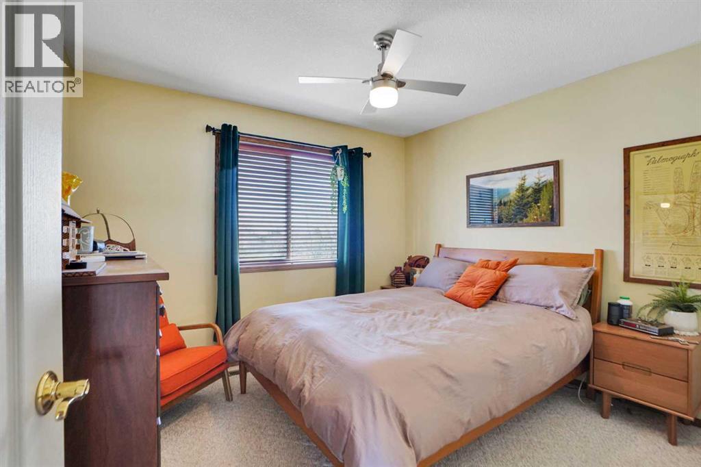 32 Harvest Park Way NE, Calgary, Alberta  T3K 4K8 - Photo 31 - A2296075