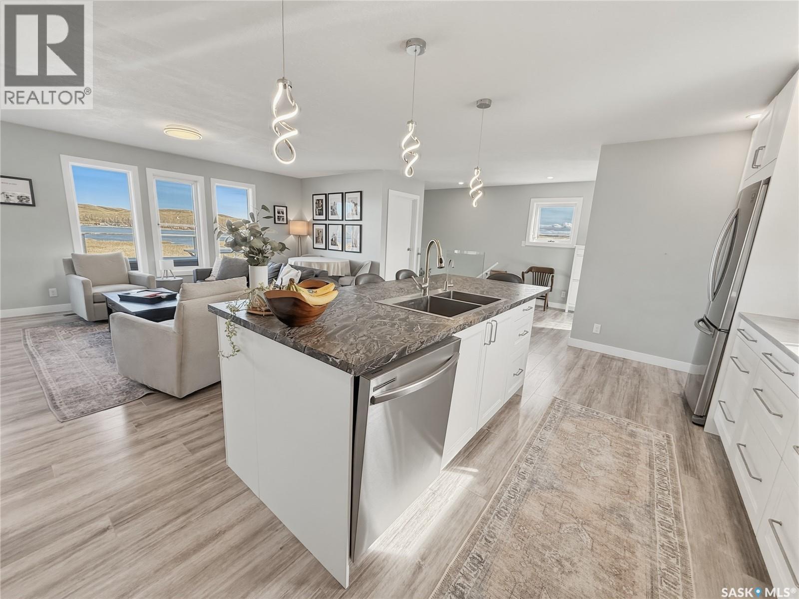 214 Hillcrest Place, Lac Pelletier Rm No. 107, Saskatchewan  S0N 2Y0 - Photo 7 - SK031551