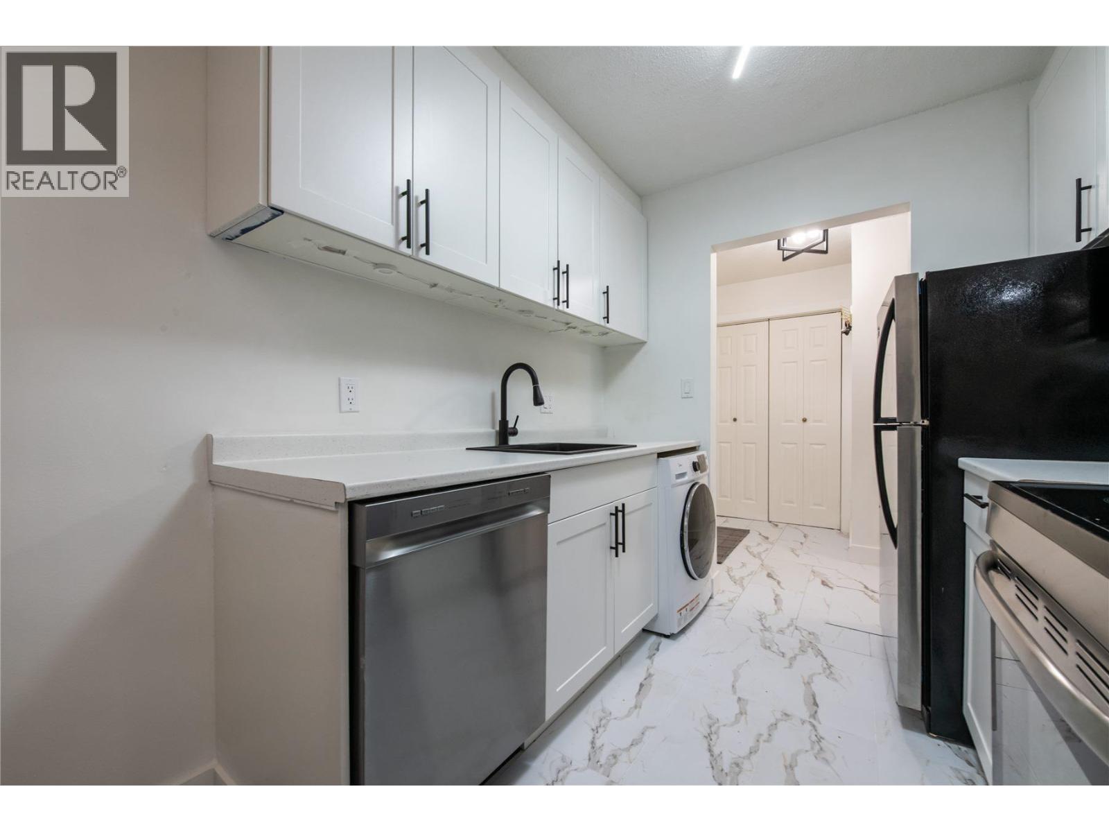 212 780 Premier Street, North Vancouver, British Columbia  V7J 2G8 - Photo 7 - R3106373