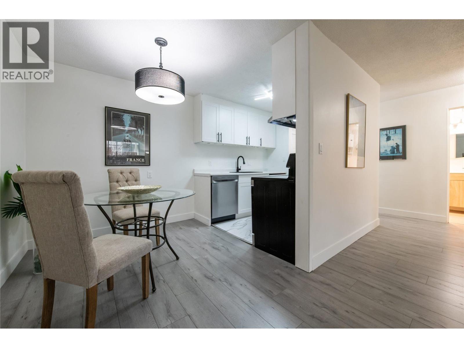 212 780 Premier Street, North Vancouver, British Columbia  V7J 2G8 - Photo 8 - R3106373