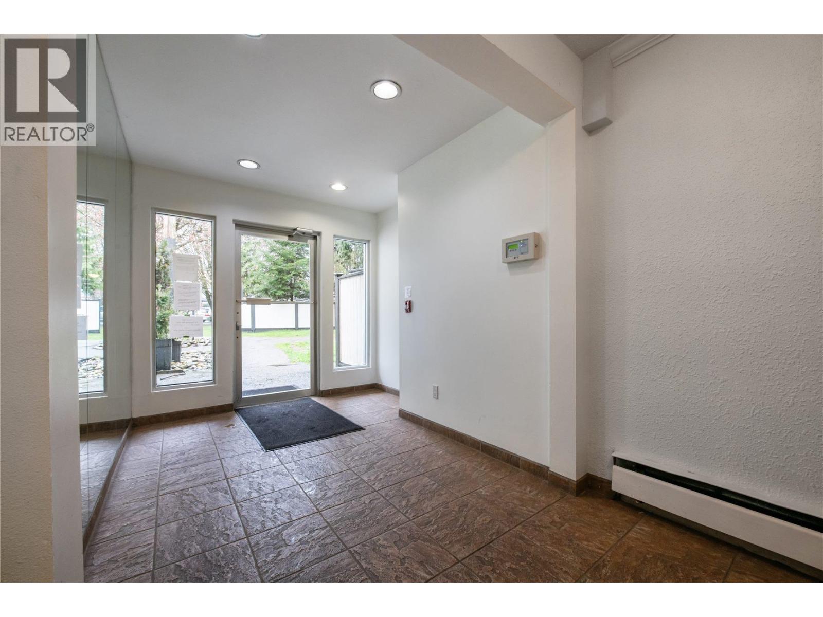 212 780 Premier Street, North Vancouver, British Columbia  V7J 2G8 - Photo 20 - R3106373