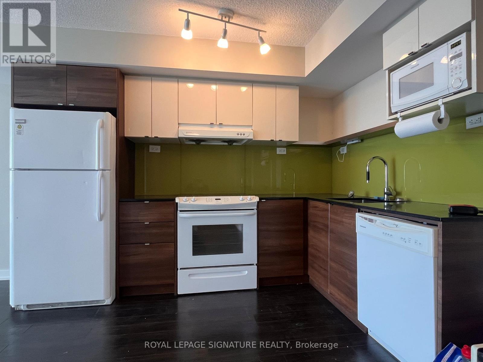 2003 - 72 Esther Shiner Boulevard, Toronto, Ontario  M2K 0C4 - Photo 3 - C12952950