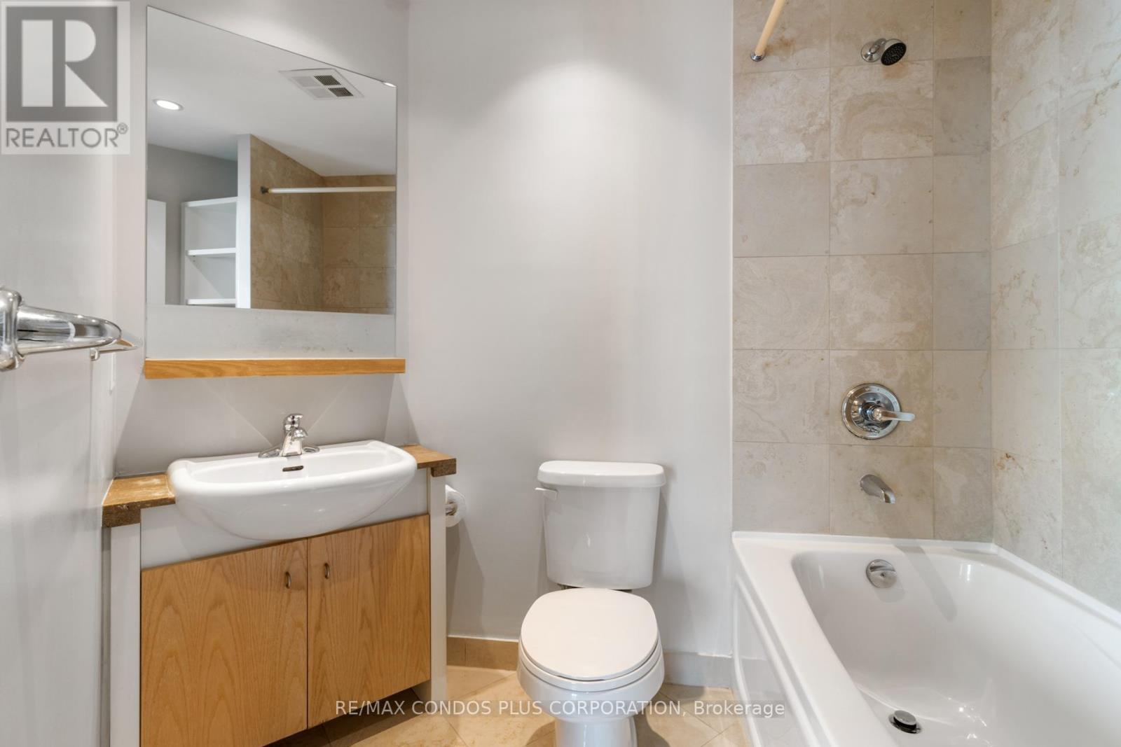 3009 - 8 York Street, Toronto, Ontario  M5J 2Y2 - Photo 19 - C12953062