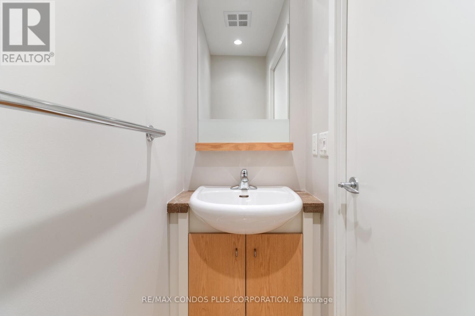 3009 - 8 York Street, Toronto, Ontario  M5J 2Y2 - Photo 26 - C12953062