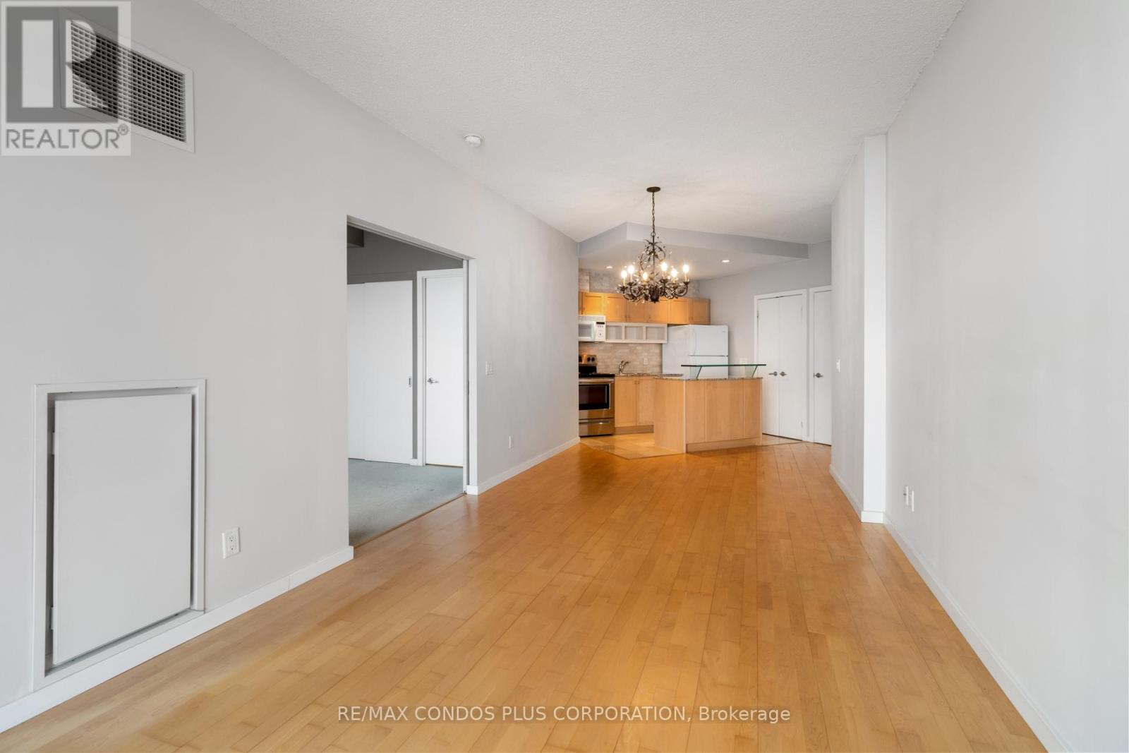 3009 - 8 York Street, Toronto, Ontario  M5J 2Y2 - Photo 7 - C12953062