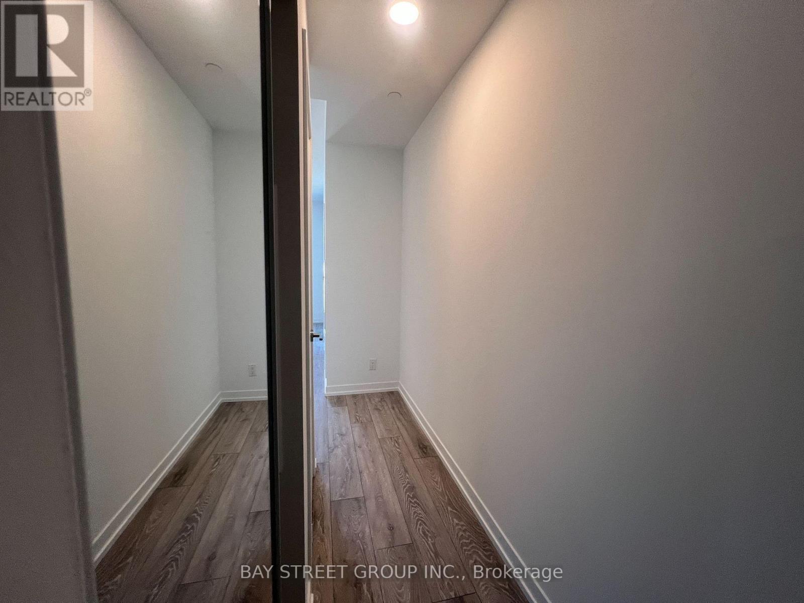 735 - 2020 Bathurst Street, Toronto, Ontario M5P 0A6 - Photo 11 - C12953132