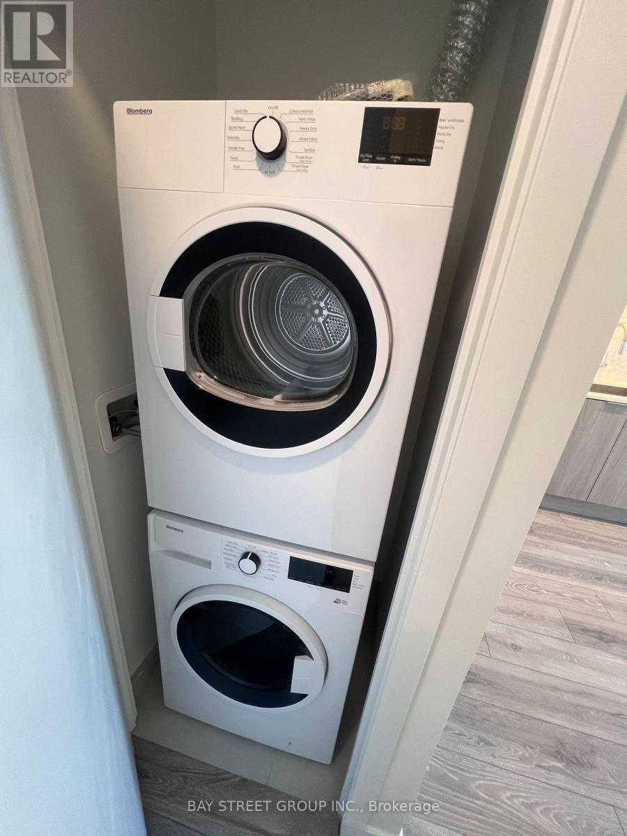 735 - 2020 Bathurst Street, Toronto, Ontario M5P 0A6 - Photo 14 - C12953132