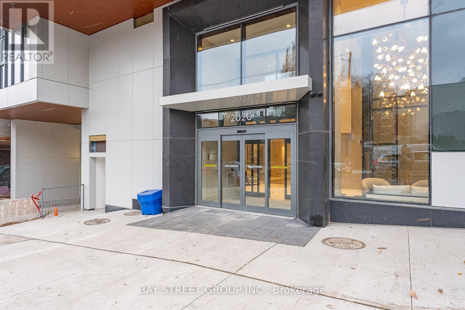 735 - 2020 Bathurst Street, Toronto, Ontario M5P 0A6 - Photo 2 - C12953132