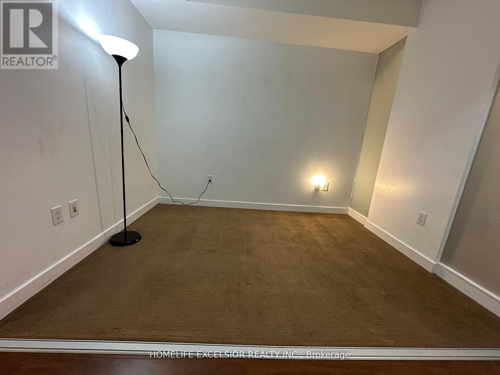 720 - 8 Telegram Mews, Toronto, Ontario M5V 3Z5 - Photo 5 - C12953224