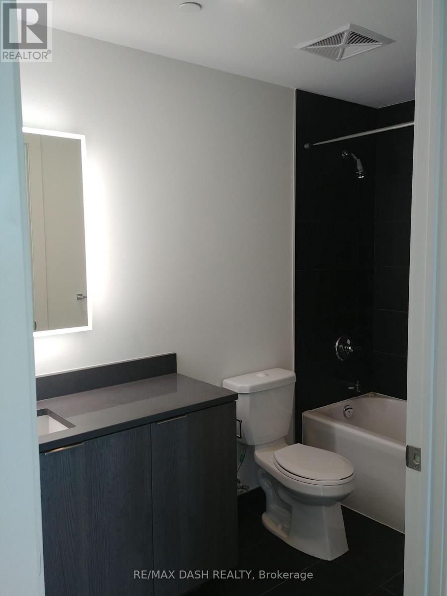 505 - 223 St Clair Avenue W, Toronto, Ontario  M4V 1R3 - Photo 5 - C12953236