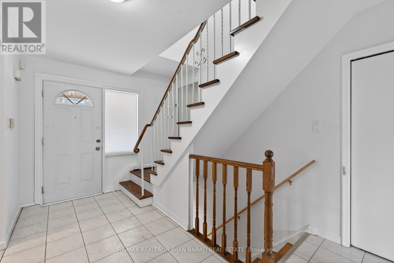 298 Newton Drive, Toronto, Ontario  M2M 2P8 - Photo 15 - C12953238