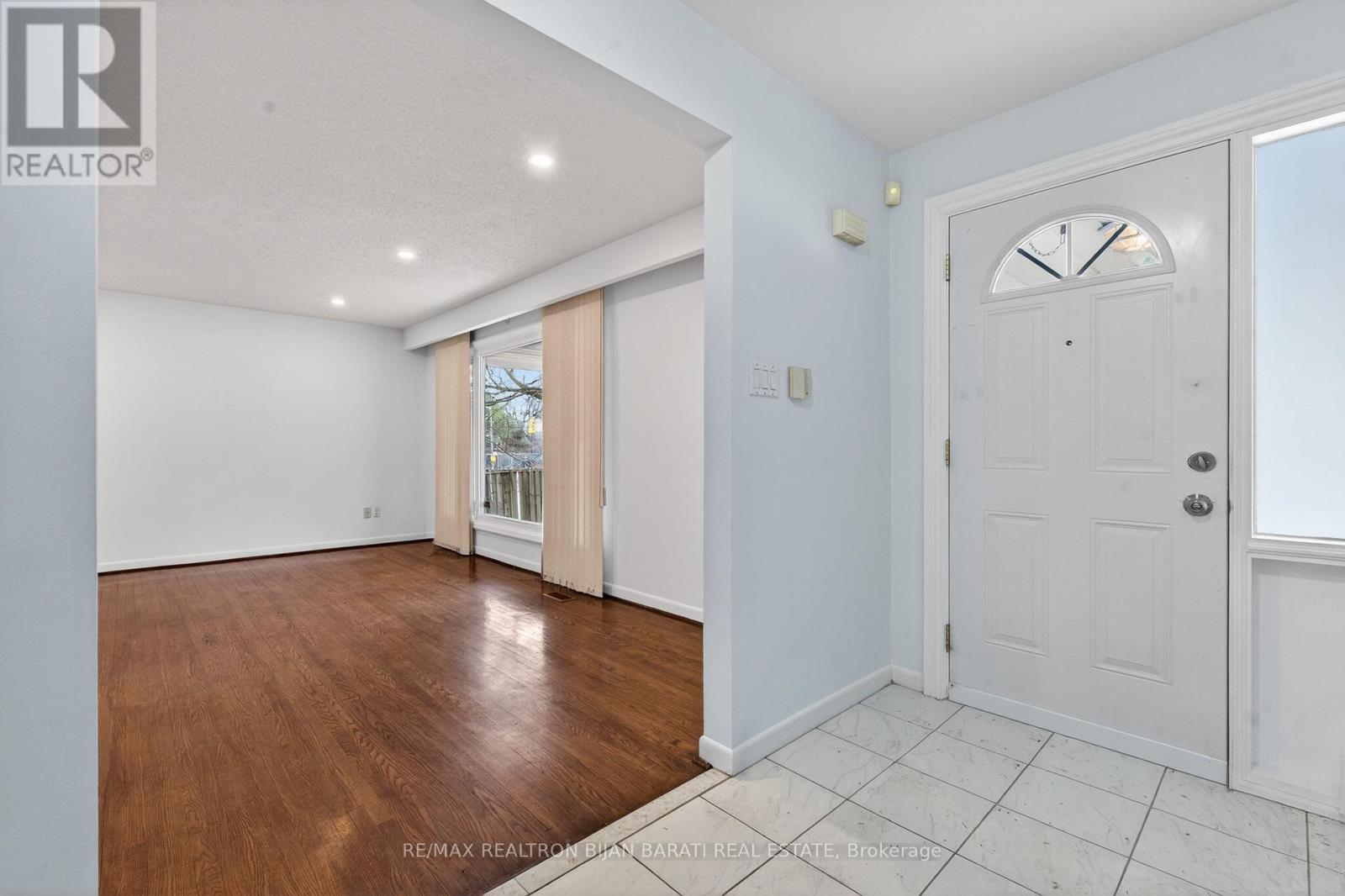 298 Newton Drive, Toronto, Ontario  M2M 2P8 - Photo 16 - C12953238