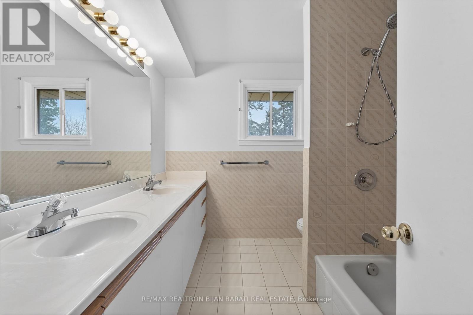 298 Newton Drive, Toronto, Ontario  M2M 2P8 - Photo 18 - C12953238