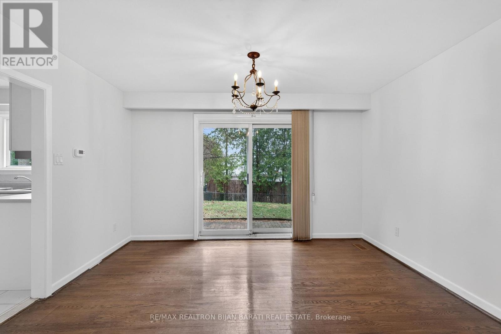 298 Newton Drive, Toronto, Ontario  M2M 2P8 - Photo 6 - C12953238