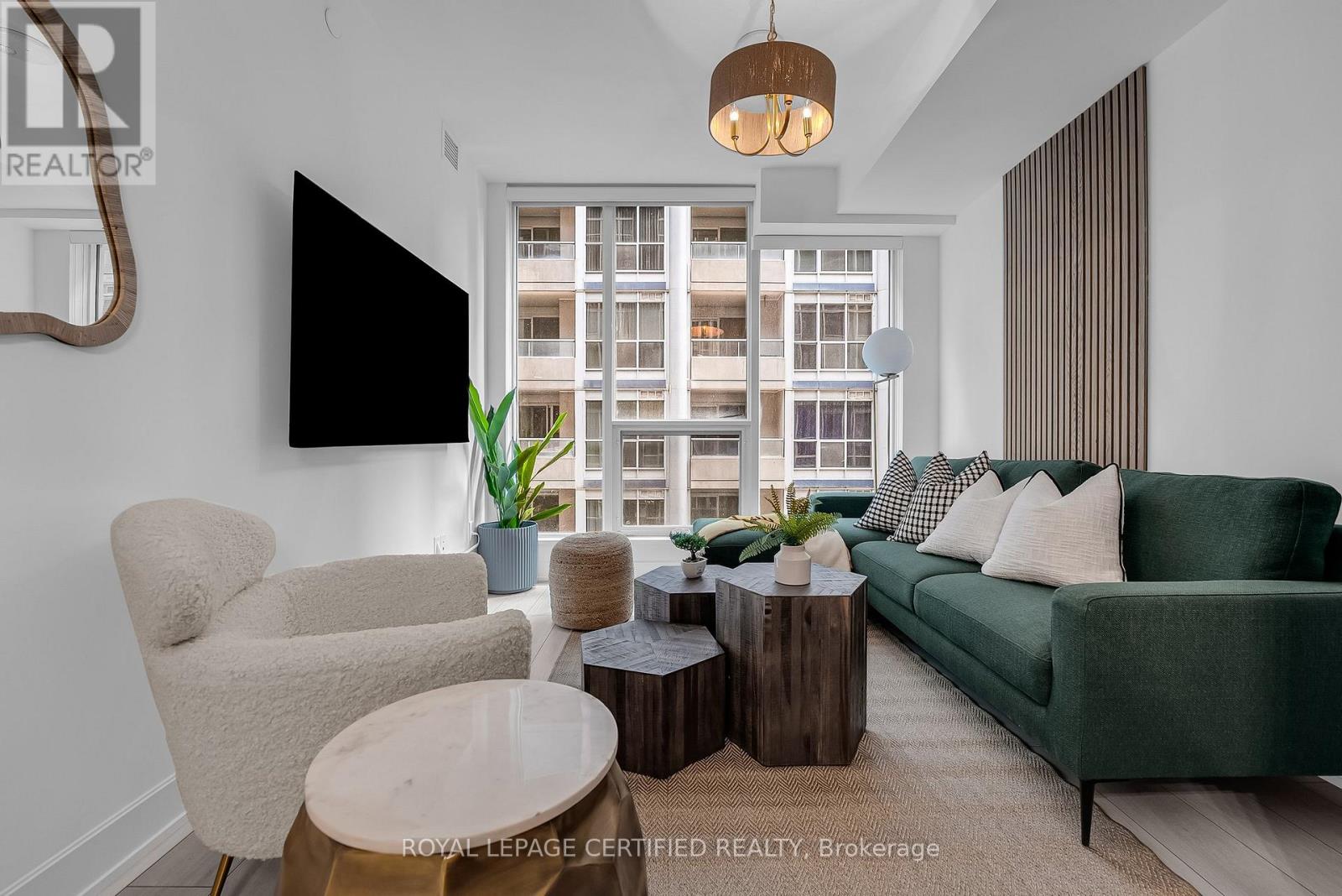 705 - 15 MERCER STREET, Toronto, Ontario