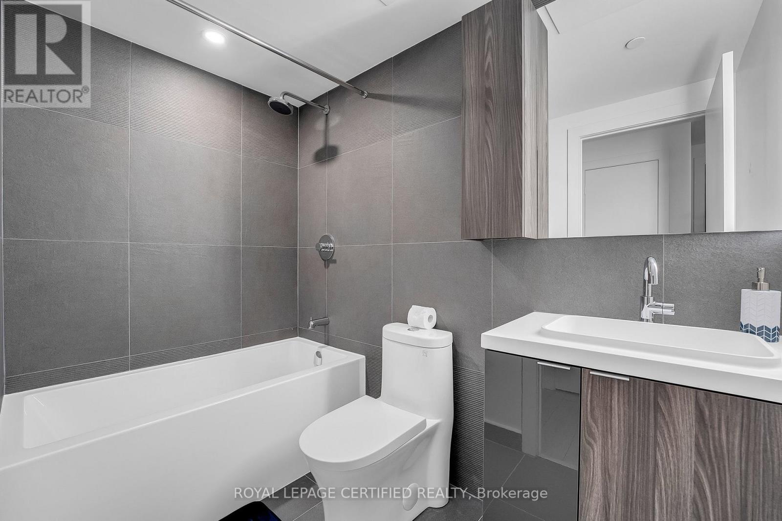 705 - 15 Mercer Street, Toronto, Ontario  M5V 0T8 - Photo 16 - C12953302