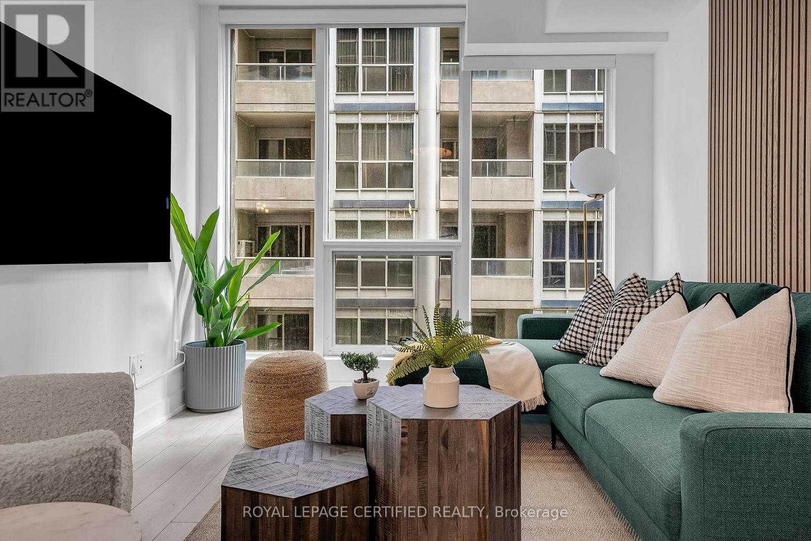 705 - 15 Mercer Street, Toronto, Ontario  M5V 0T8 - Photo 2 - C12953302