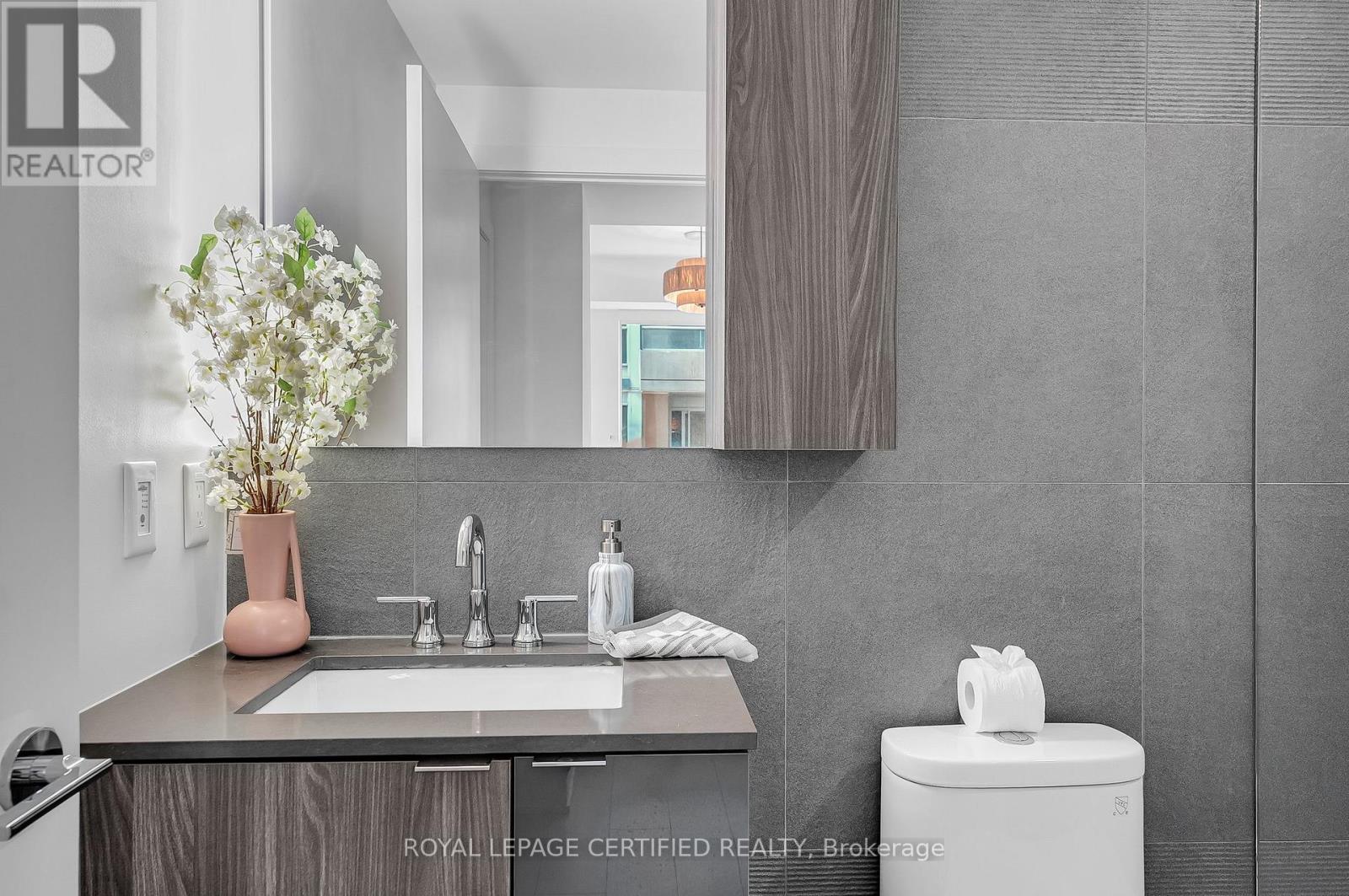 705 - 15 Mercer Street, Toronto, Ontario  M5V 0T8 - Photo 24 - C12953302