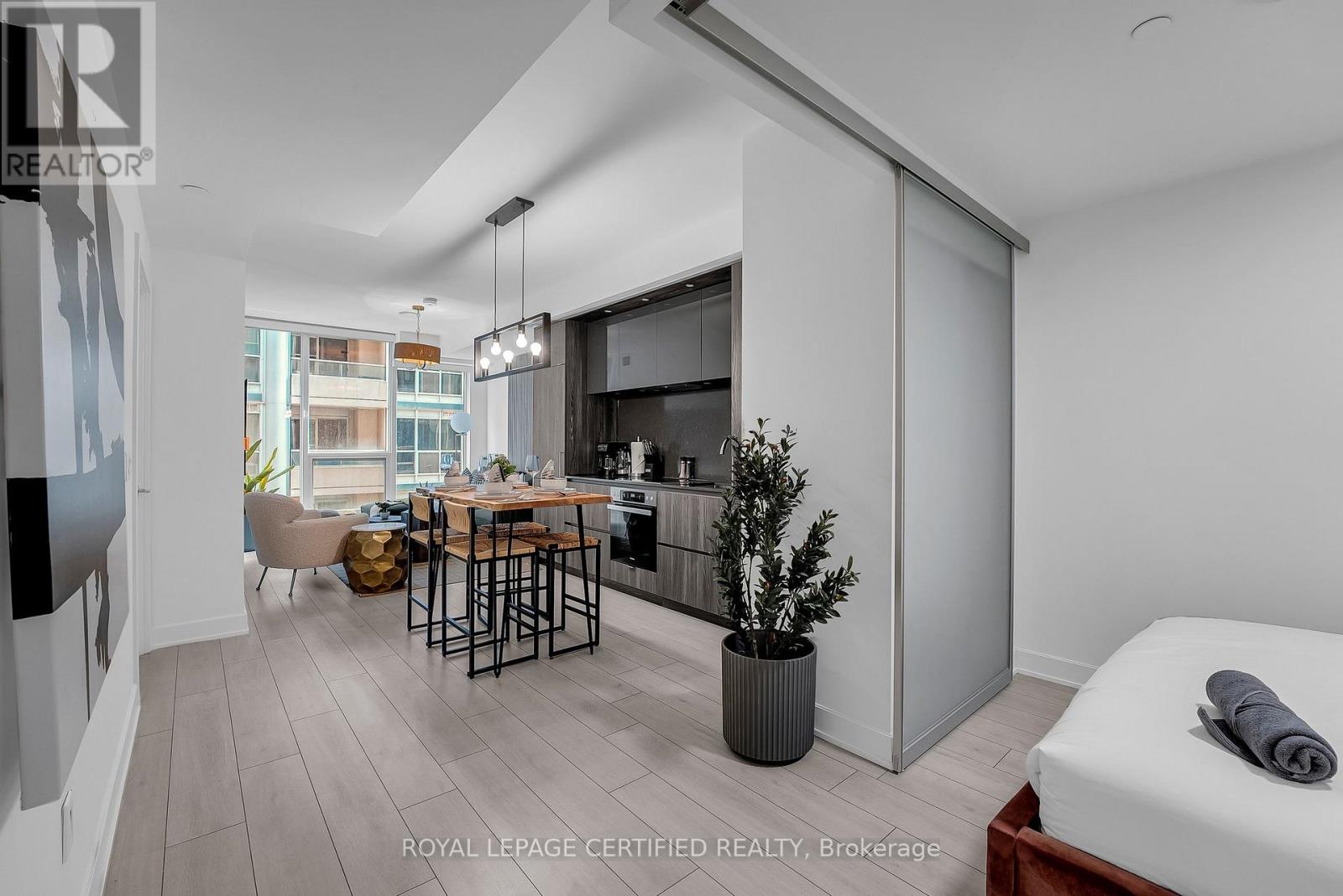 705 - 15 Mercer Street, Toronto, Ontario  M5V 0T8 - Photo 29 - C12953302