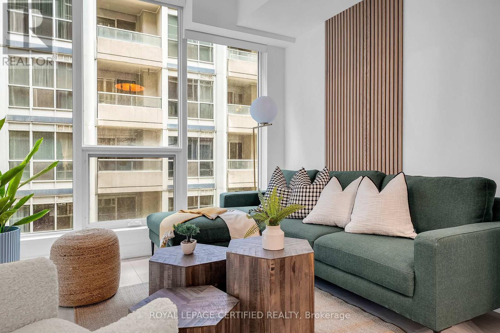 705 - 15 Mercer Street, Toronto, Ontario  M5V 0T8 - Photo 3 - C12953302