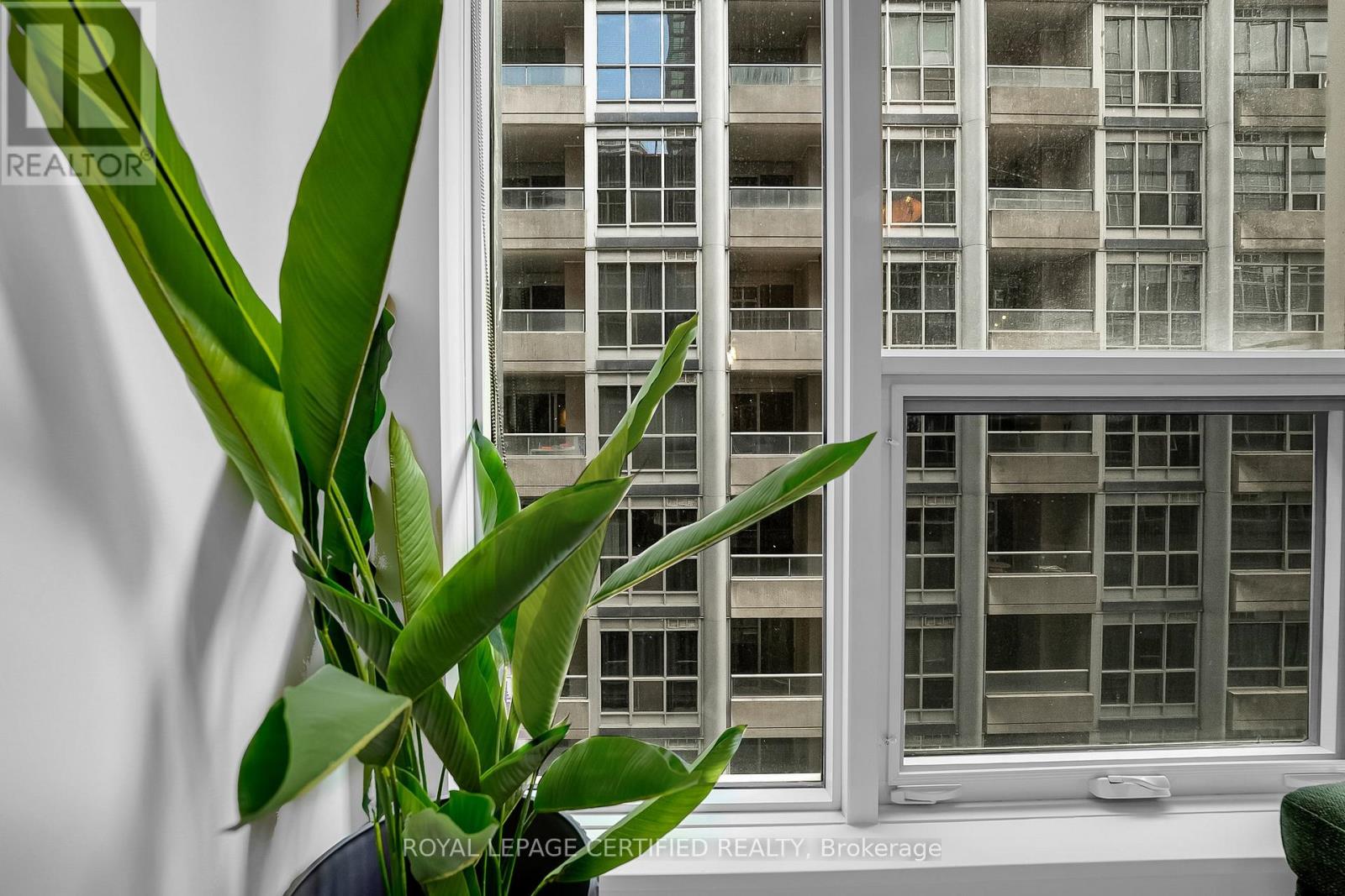 705 - 15 Mercer Street, Toronto, Ontario  M5V 0T8 - Photo 5 - C12953302