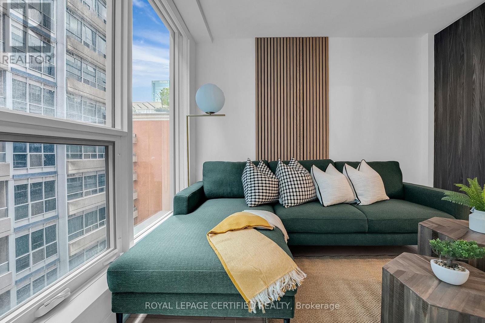 705 - 15 Mercer Street, Toronto, Ontario  M5V 0T8 - Photo 6 - C12953302