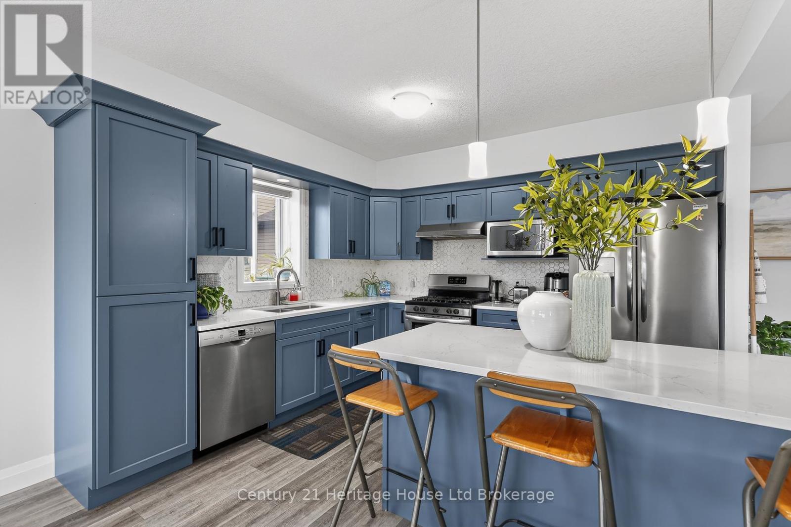 9 Reeves Road, Ingersoll, Ontario  N5C 0E1 - Photo 13 - X12953118