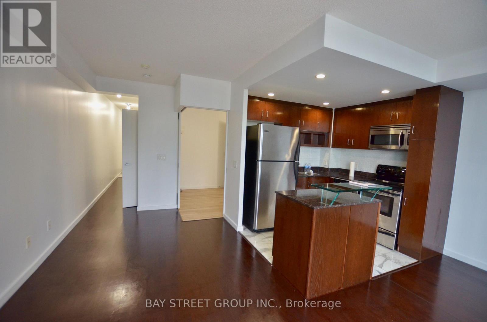 604 - 218 Queens Quay W, Toronto, Ontario  M5J 2Y6 - Photo 12 - C12730154