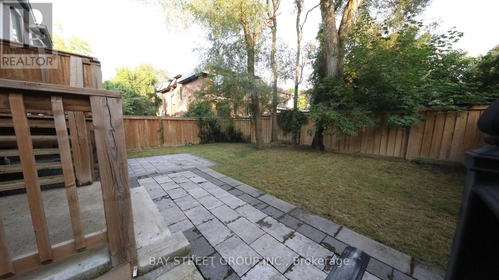 31 Evergreen Gardens, Toronto, Ontario  M4G 2Z5 - Photo 39 - C12757322