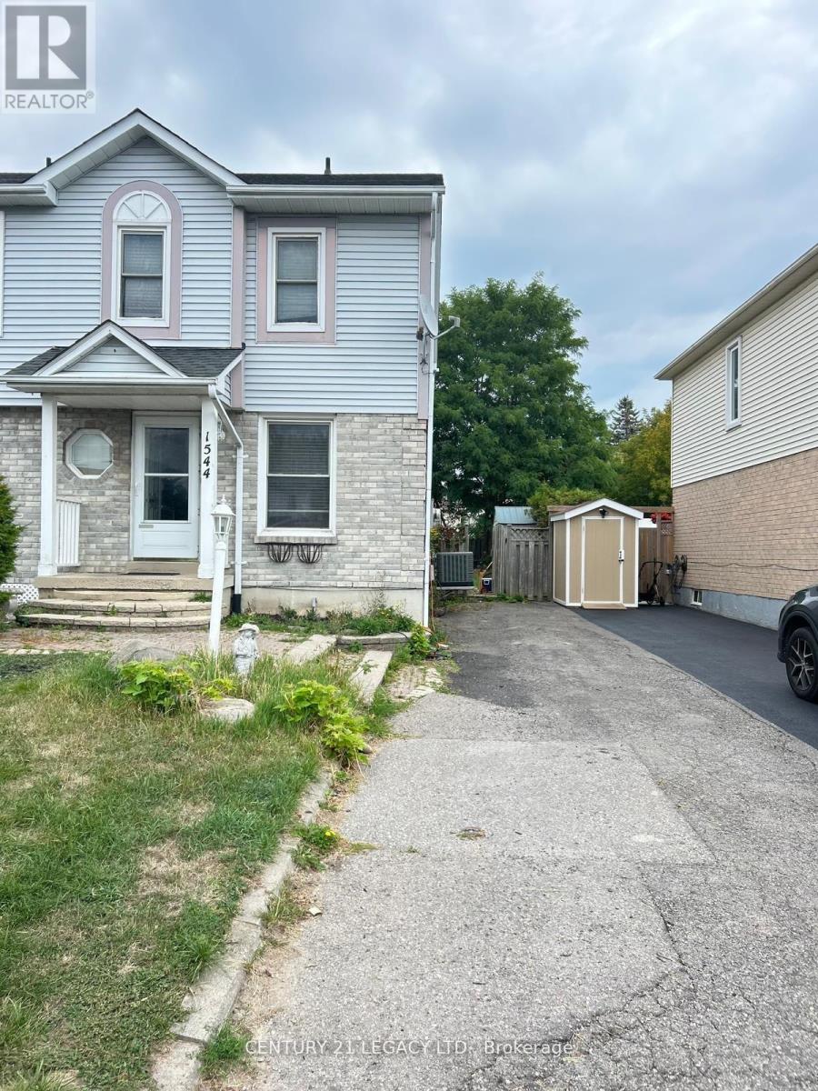 1544 Connery Crescent, Oshawa, Ontario  L1J 8G1 - Photo 3 - E12953104