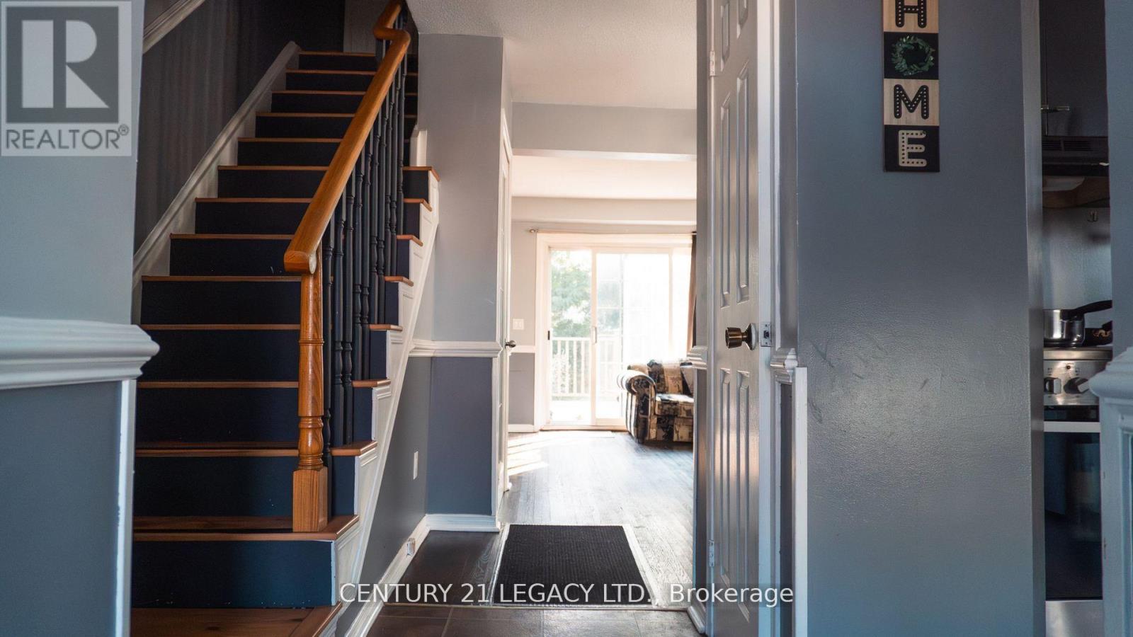 1544 Connery Crescent, Oshawa, Ontario  L1J 8G1 - Photo 4 - E12953104