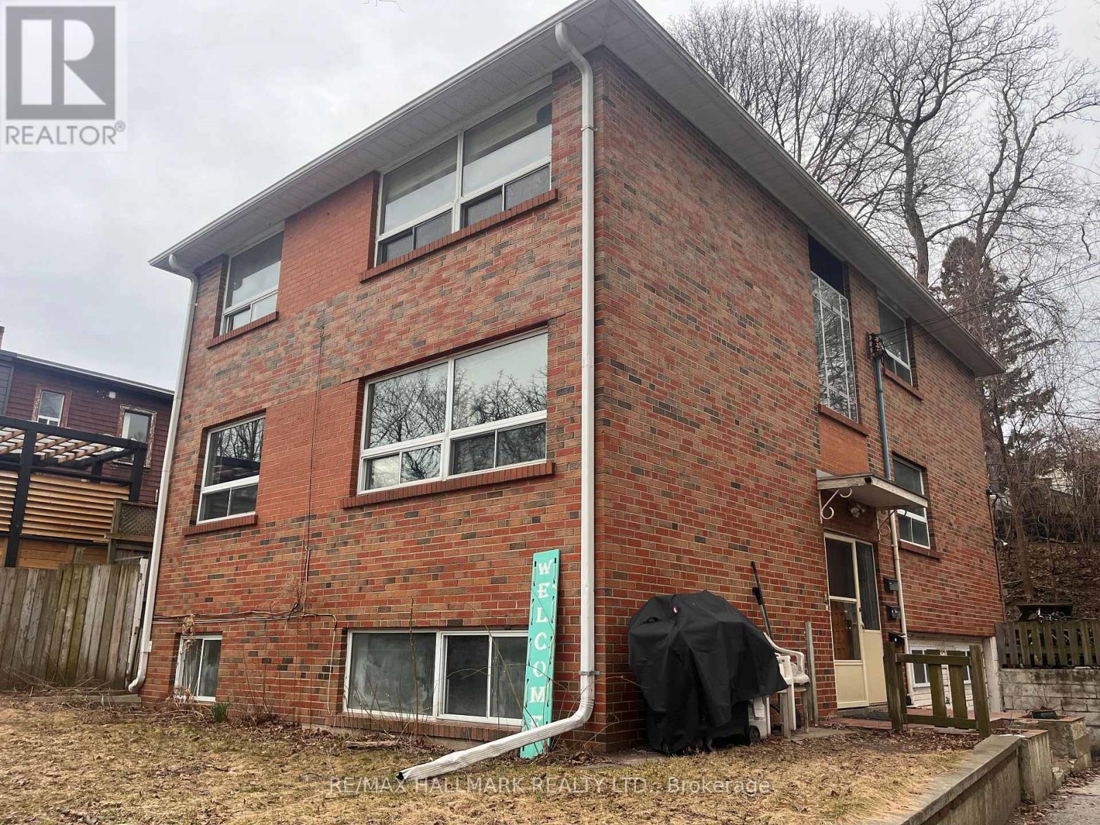 2 - 2 BELLHAVEN ROAD, Toronto, Ontario