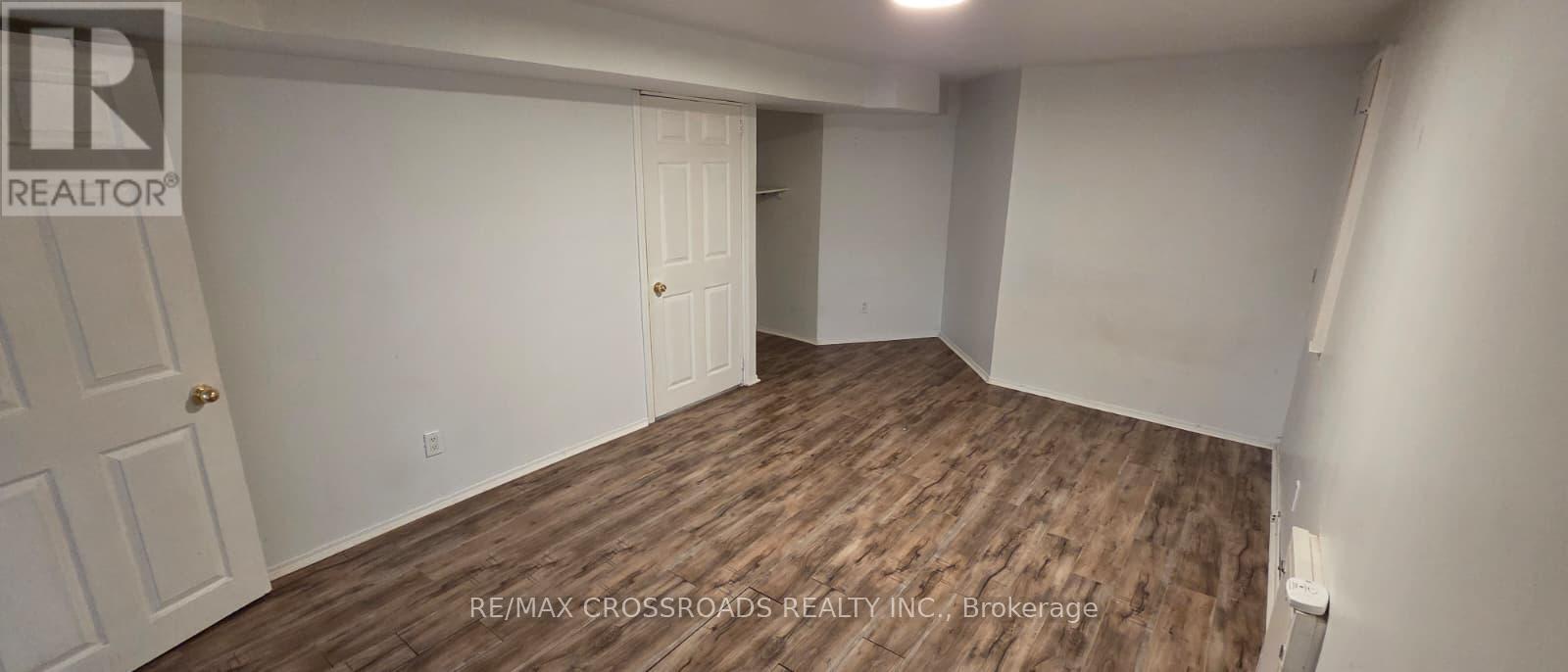 21 Fernbank Place, Whitby, Ontario  L1R 1S9 - Photo 12 - E12953256