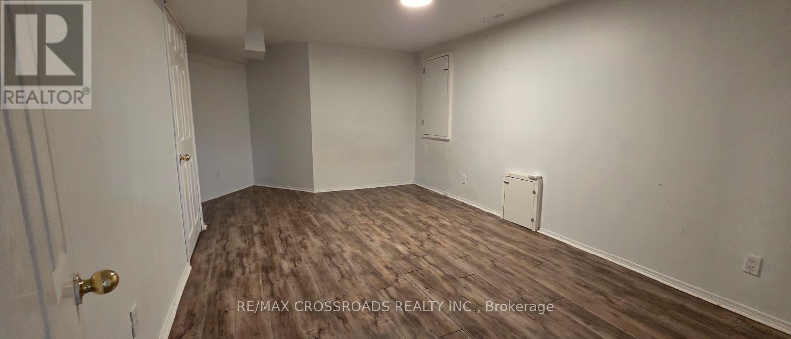 21 Fernbank Place, Whitby, Ontario  L1R 1S9 - Photo 14 - E12953256