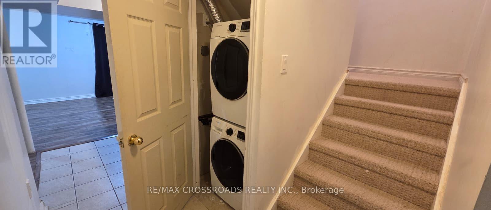 21 Fernbank Place, Whitby, Ontario  L1R 1S9 - Photo 20 - E12953256