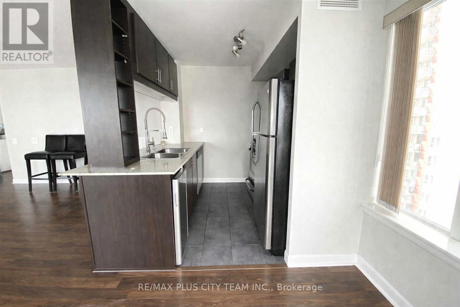 1702 - 190 Borough Drive, Toronto, Ontario M1P 0B6 - Photo 7 - E12953336