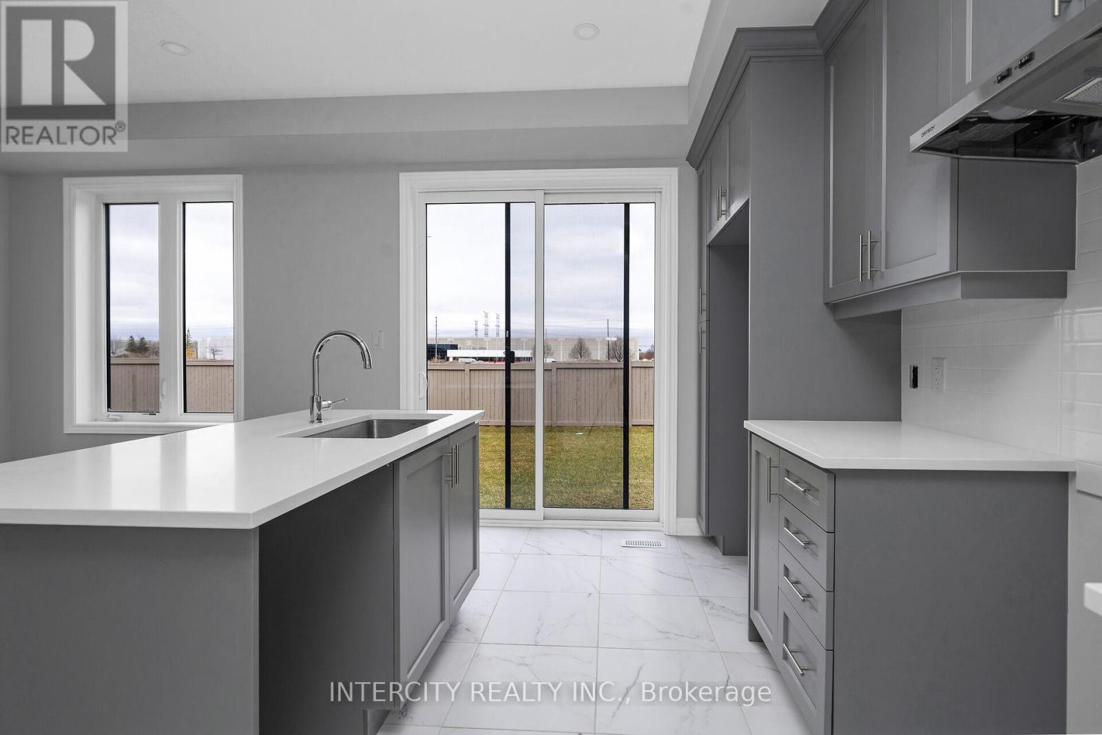 182 Mumbai Drive, Markham, Ontario  L3S 0G5 - Photo 10 - N12953030