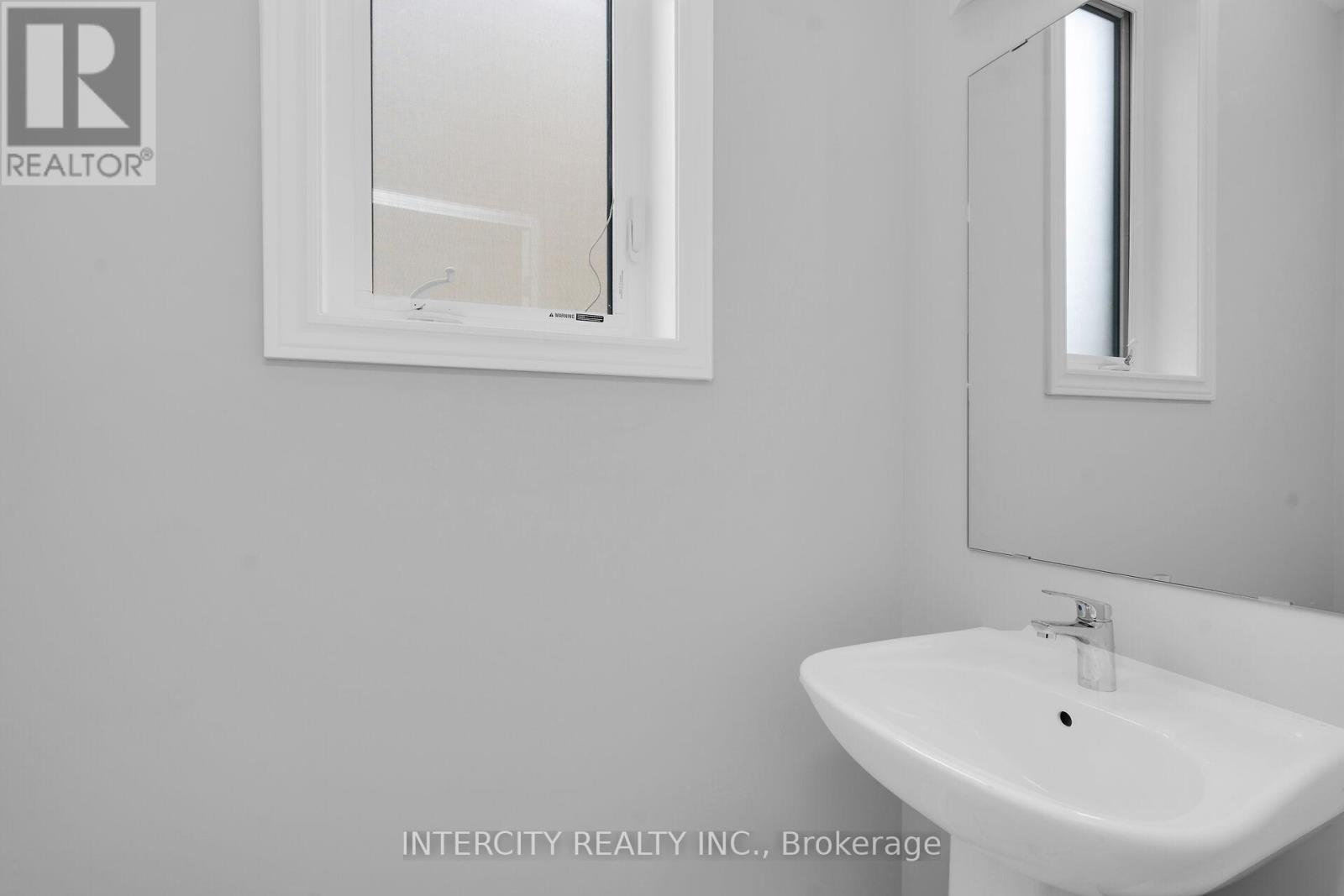 182 Mumbai Drive, Markham, Ontario  L3S 0G5 - Photo 13 - N12953030