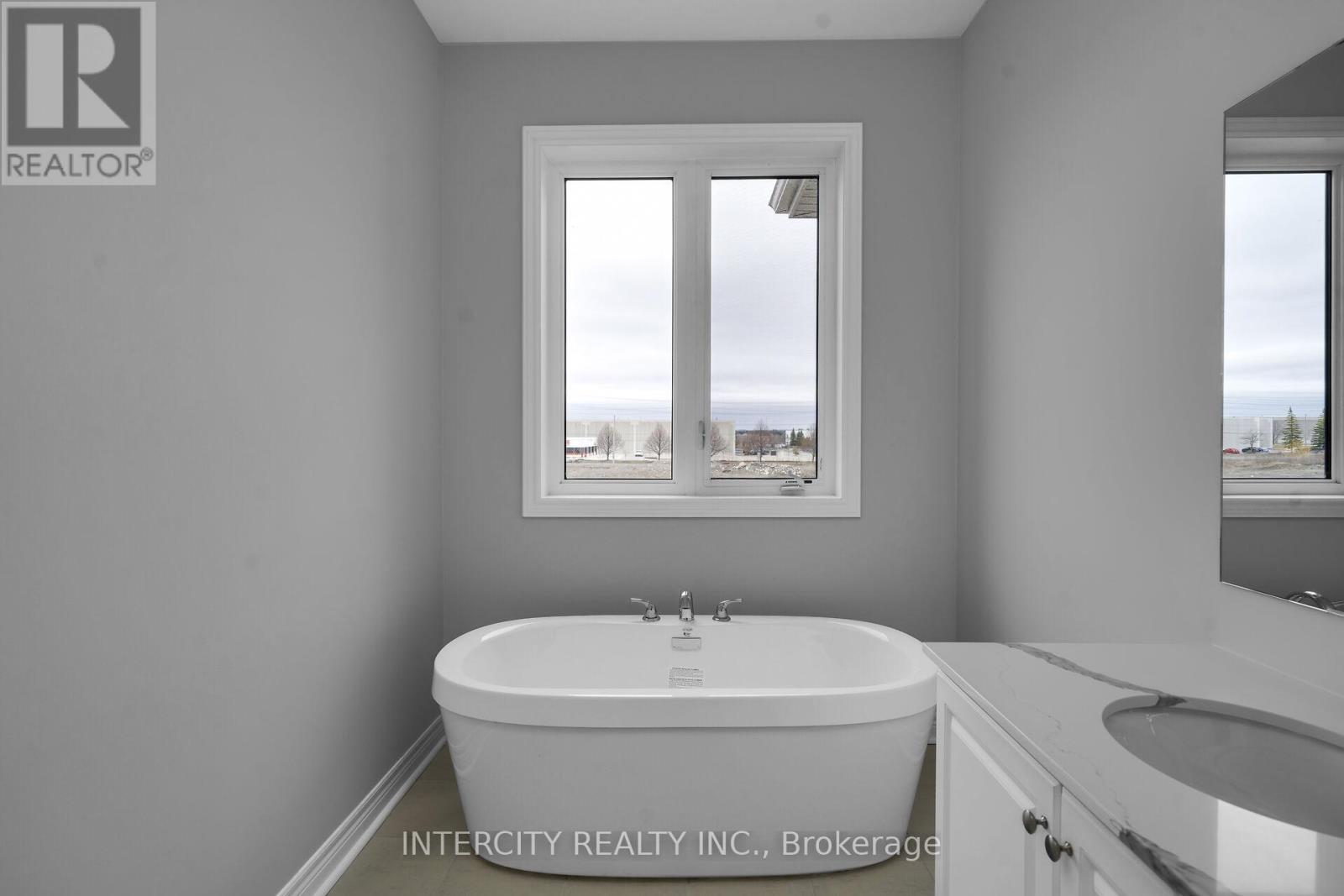 182 Mumbai Drive, Markham, Ontario  L3S 0G5 - Photo 18 - N12953030