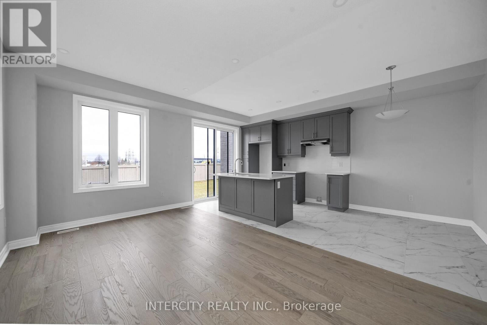 182 Mumbai Drive, Markham, Ontario  L3S 0G5 - Photo 5 - N12953030