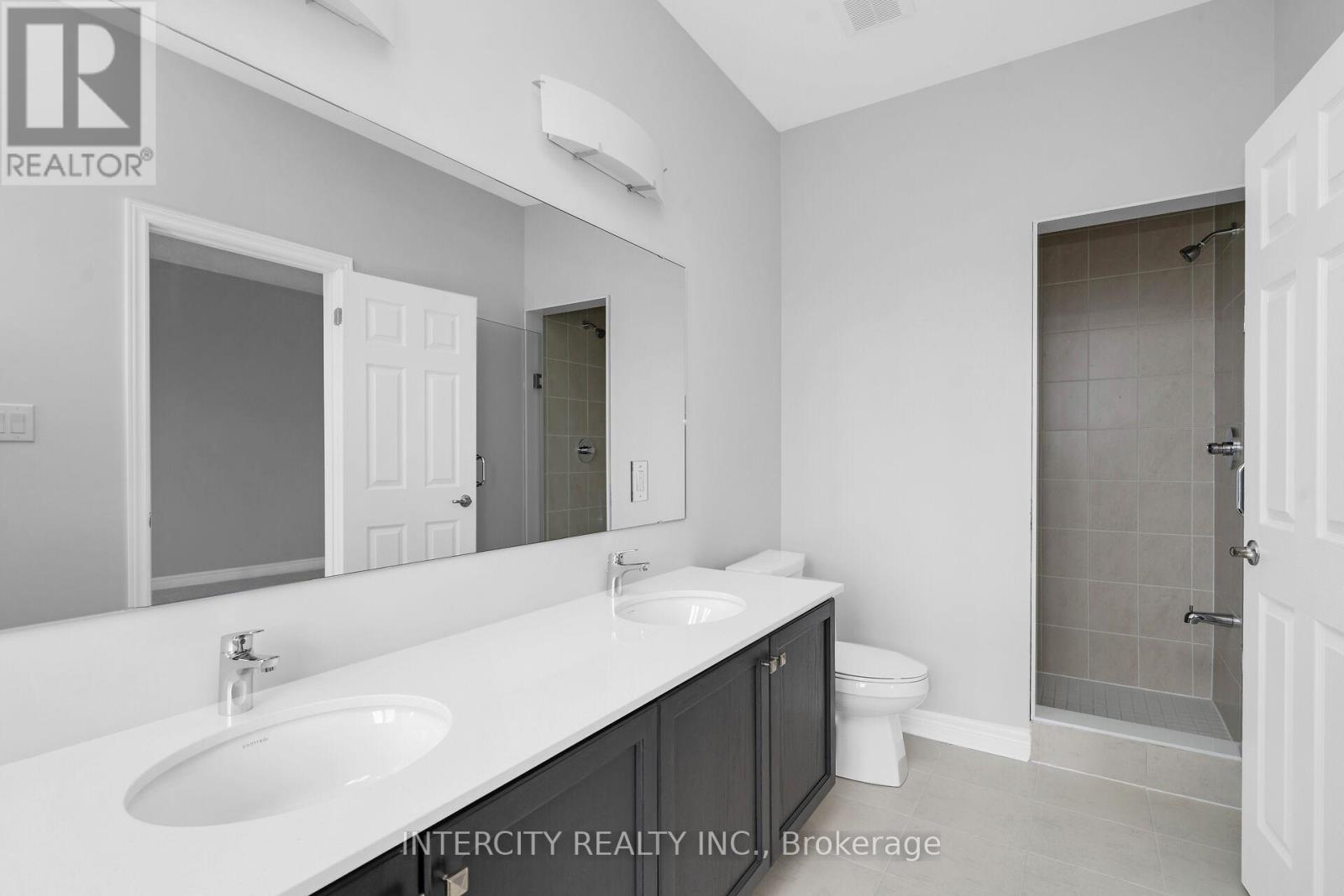 184 Mumbai Drive, Markham, Ontario  L3S 0G5 - Photo 17 - N12953052