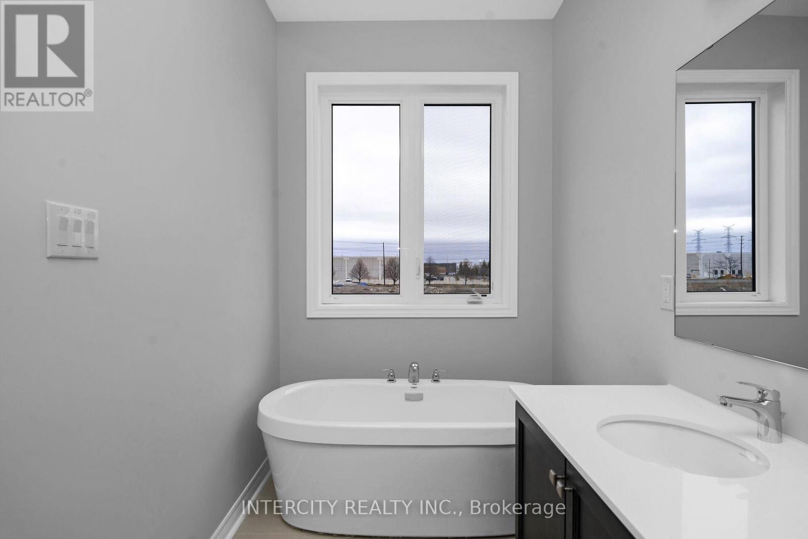 184 Mumbai Drive, Markham, Ontario  L3S 0G5 - Photo 18 - N12953052