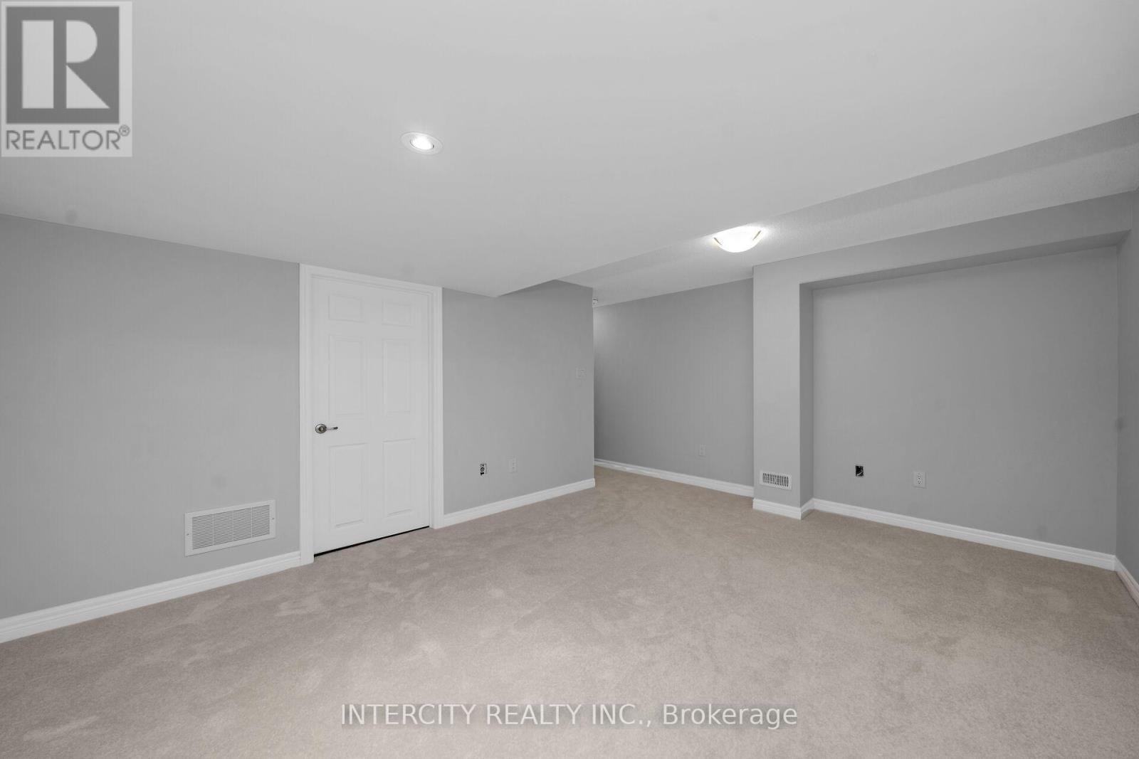 184 Mumbai Drive, Markham, Ontario  L3S 0G5 - Photo 25 - N12953052