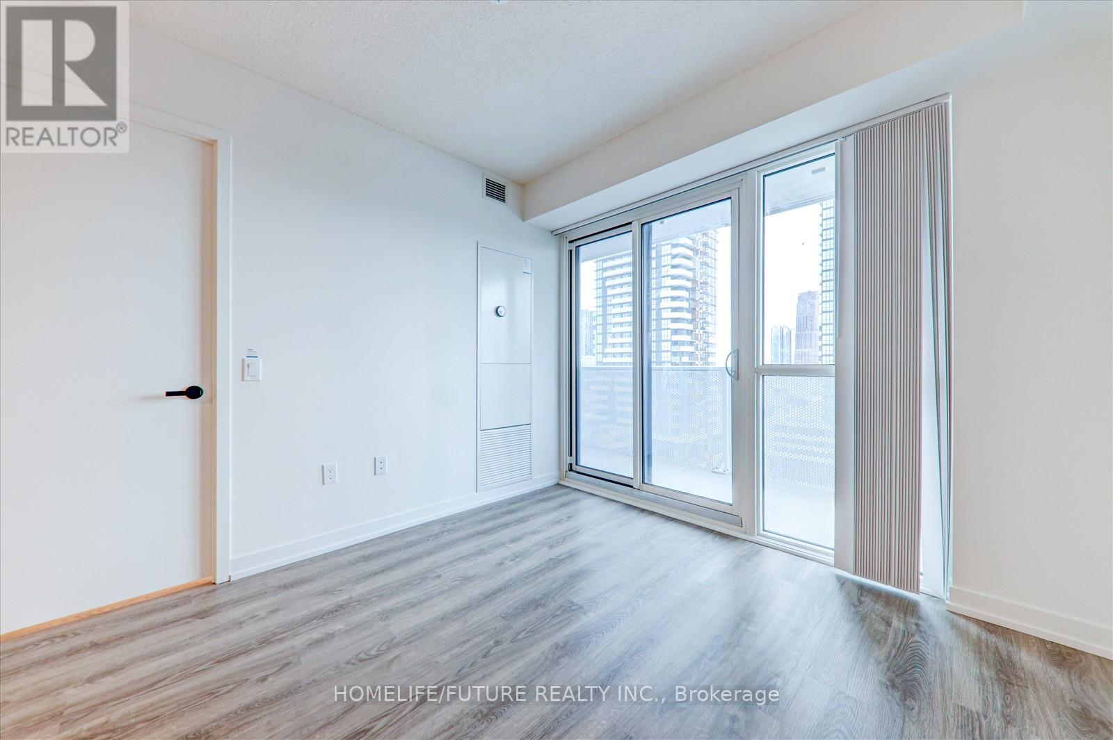 1501 - 195 Commerce Street, Vaughan, Ontario  L4K 5Z7 - Photo 11 - N12953124