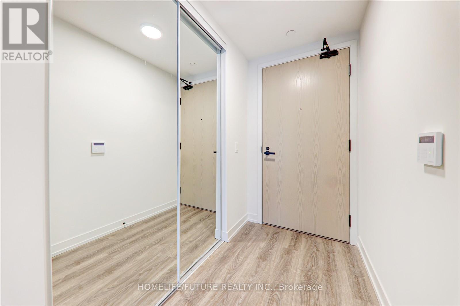 1501 - 195 Commerce Street, Vaughan, Ontario  L4K 5Z7 - Photo 7 - N12953124