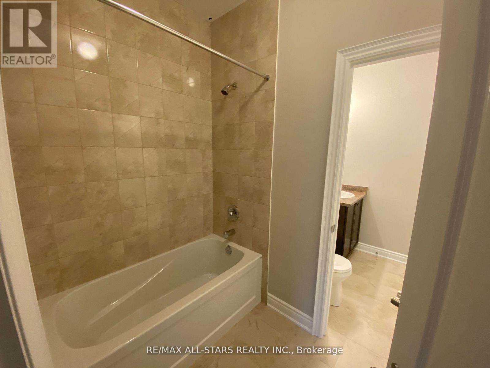 38 Shelson Place, Georgina, Ontario  L0E 1R0 - Photo 11 - N12953146